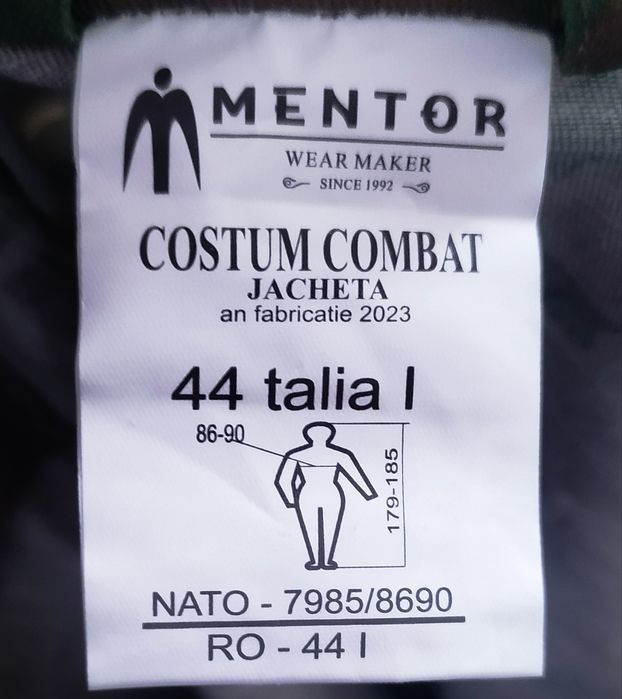 Ținută militară combat