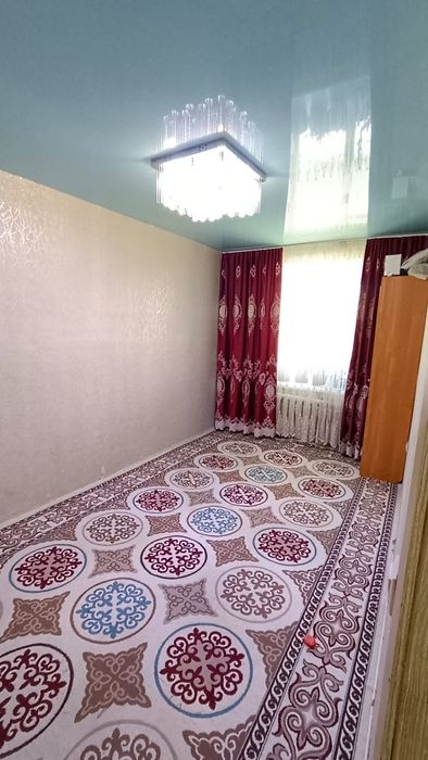 Продам двух комнатную квартиру