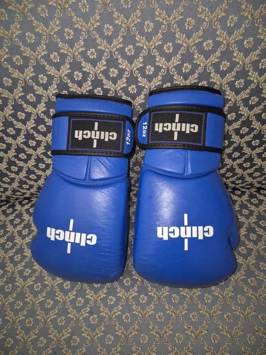 Продам боксерские перчатки