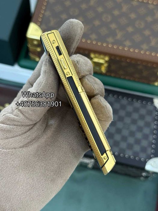 Vertu Signature S Clous De Paris — Statut atemporal