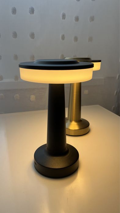 Lampa cu LED si senzori