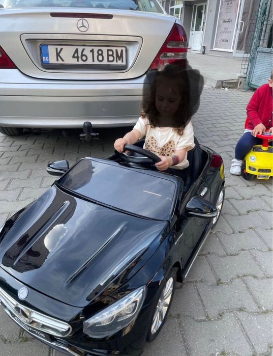 Акумулаторна кола Mercedes