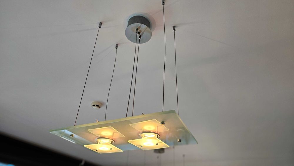 Осветителни тела (лампи) за офис или дома - пълно оборудване