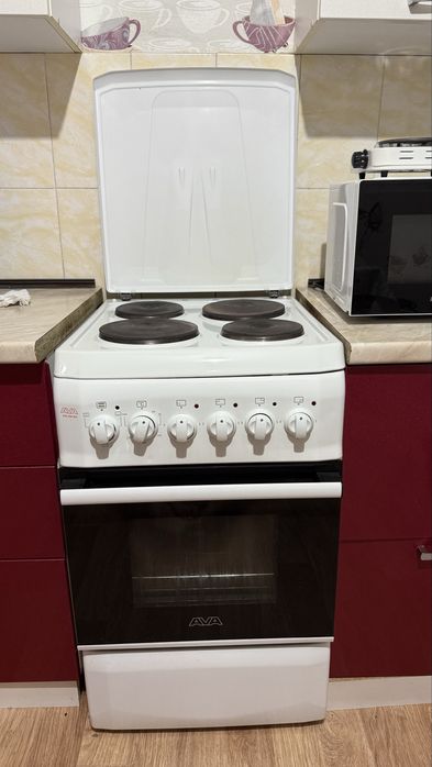 Продам электро плиту