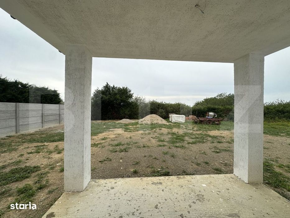 Casa cu garaj, 130 mp, teren 619 mp - zona Cionchesti