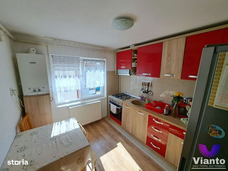 Apartament 2 camere decomandat 48mp, loc parcare