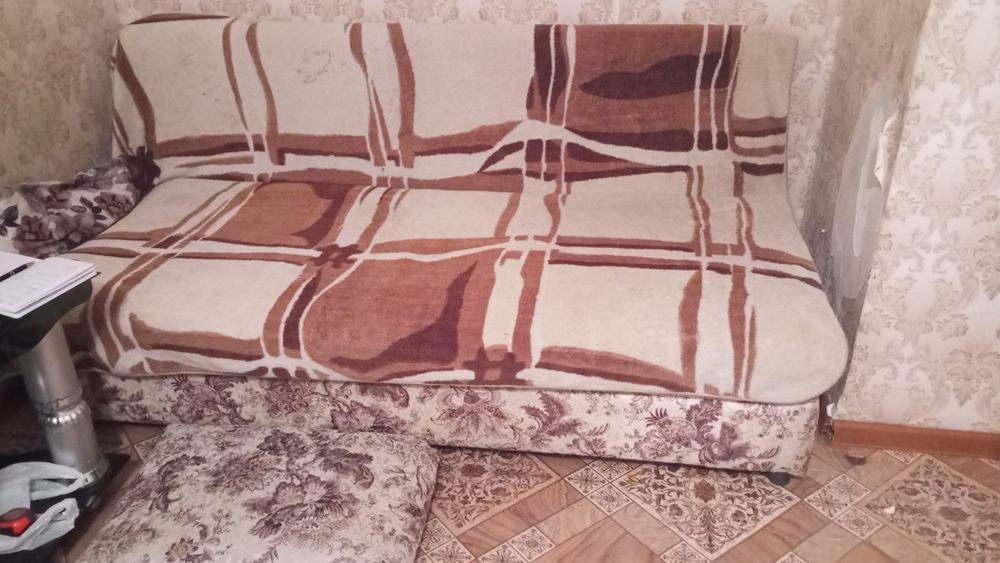 Отдам 2 дивана бесплатно