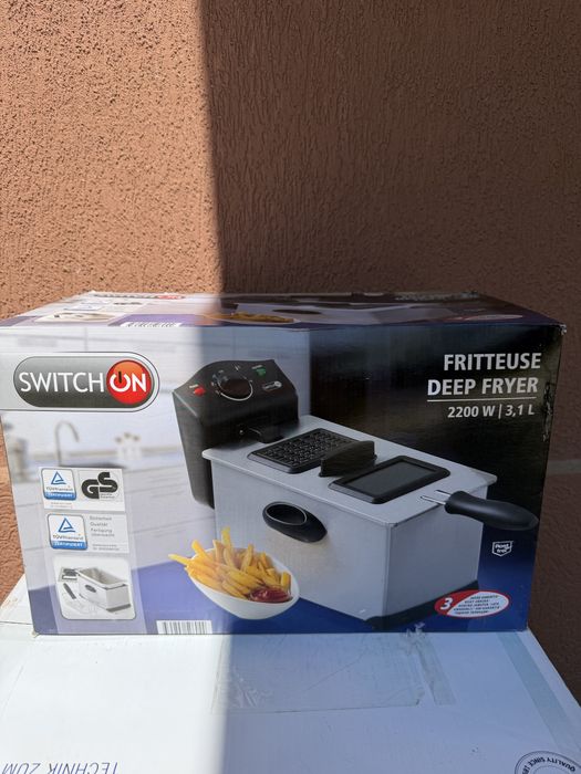 Vând Friteuza electrică cu ulei  2200 W Nouă sigilată