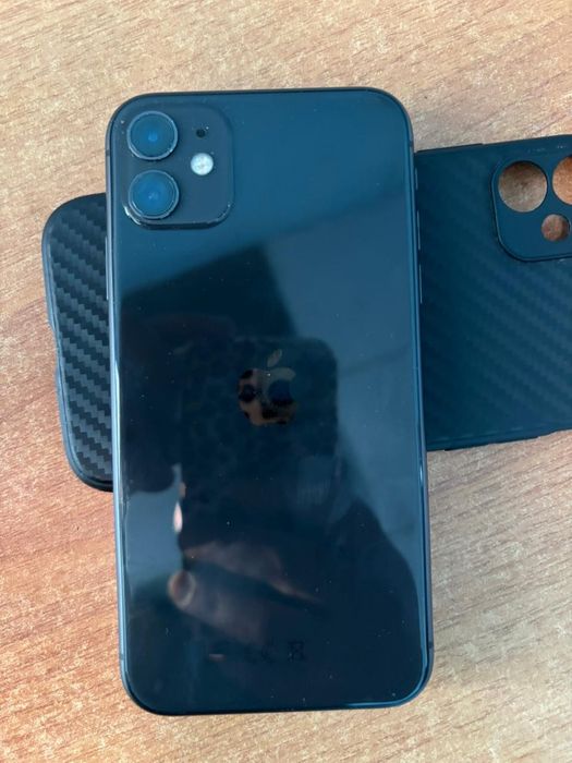 Продам айфон 11