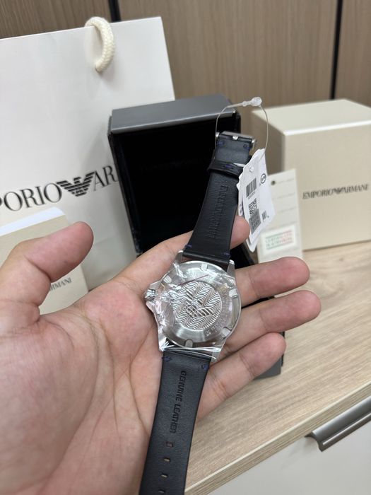 Часы ARMANI новые