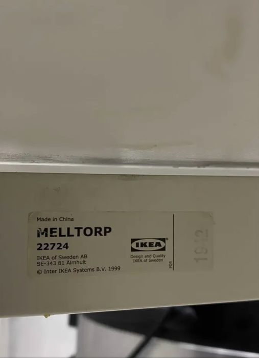 Продам стол IKEA