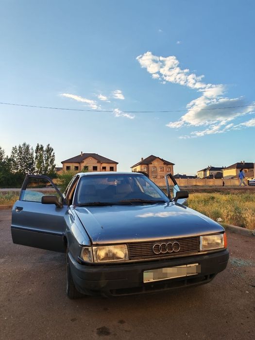 Продаётся автомобиль Audi 80 B3