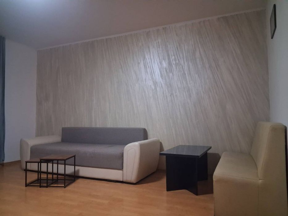 Garsonieră spațioasă de închiriat în Reghin – mobilată și utilată- b- dul Unirii - blocul Politiei