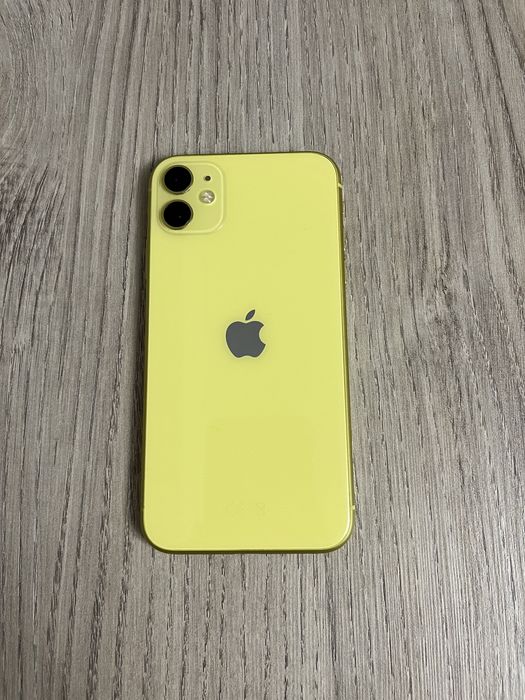 Продам айфон 11 память 64гб