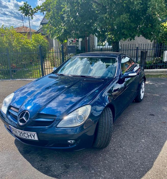 Mercedes SLK decapotabil