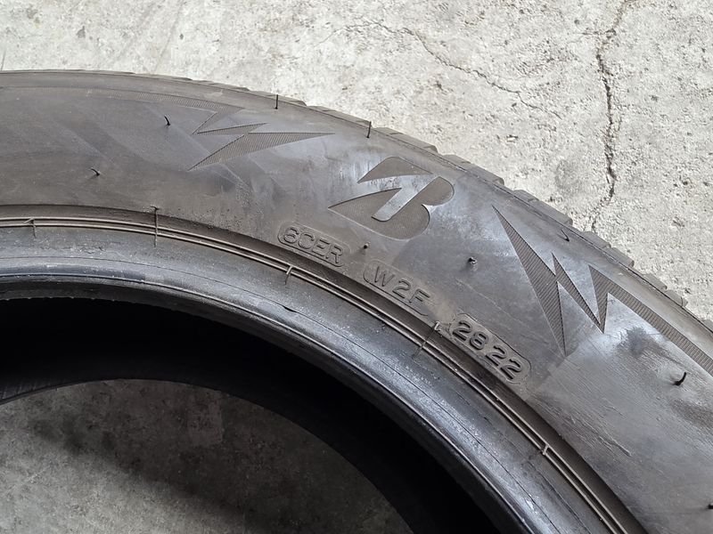 215/60/17 BRIDGESTONE 4бр