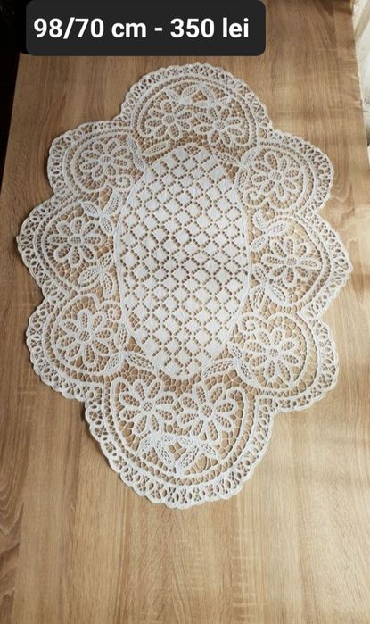 Broderie spartă realizată în gherghef