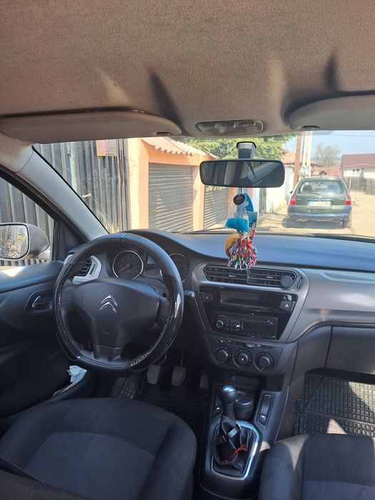 Vând citroen c-elysee