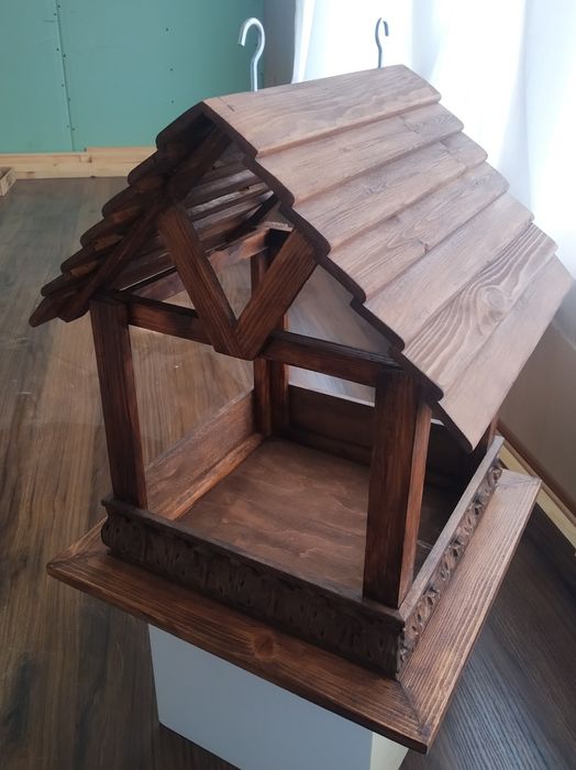 Кормушка для птиц