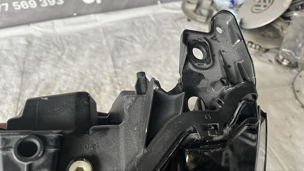 Alfa Romeo Junior 2024- десен фар