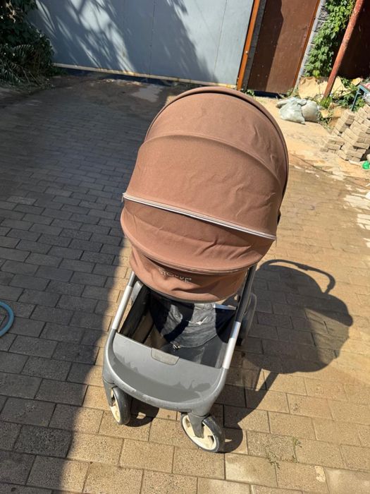 Продам коляску 2 в 1  STOKKE