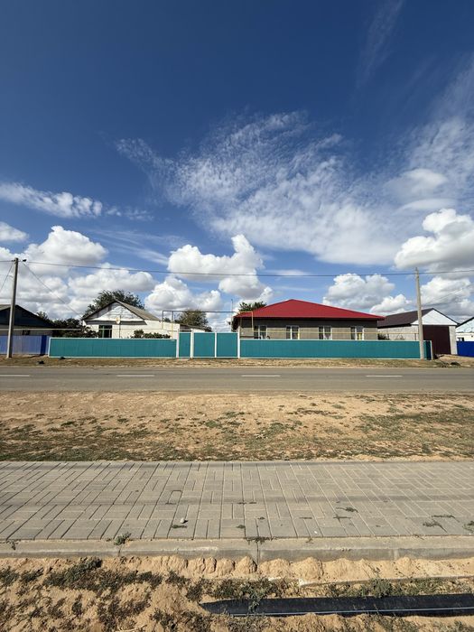 Большой и красивый дом