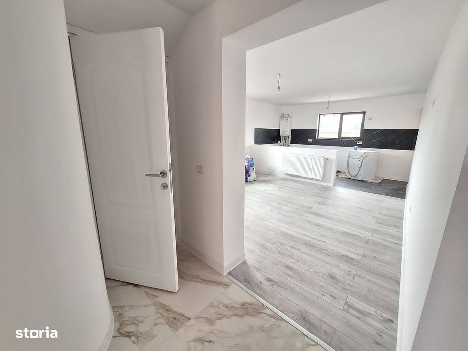 Apartament 3 camere +teren in vila,Gheraiesti