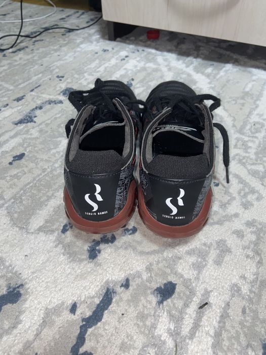 Бутсы Mizuno в хорошем состоянии
