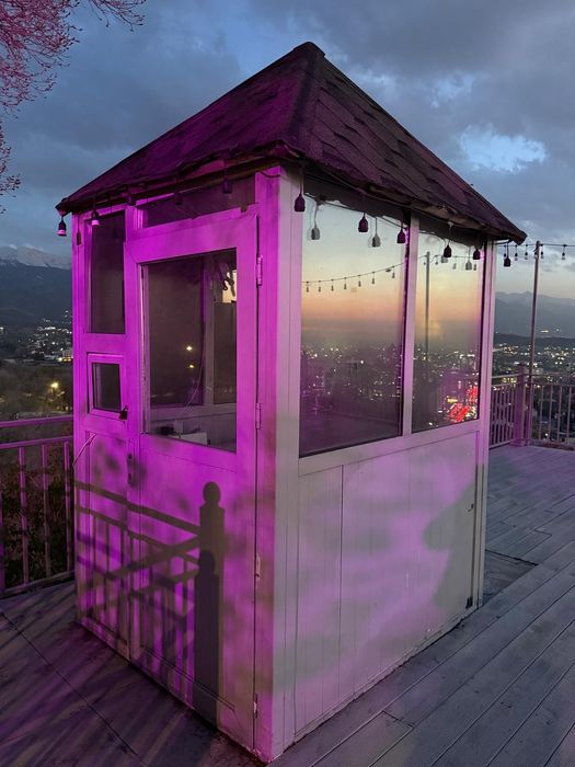 Продаётся будка для кассы (охрана)