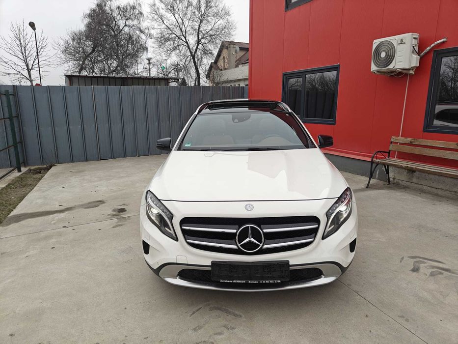Mercedes Gla 220 4Matic Automat Edition1 Panoramic