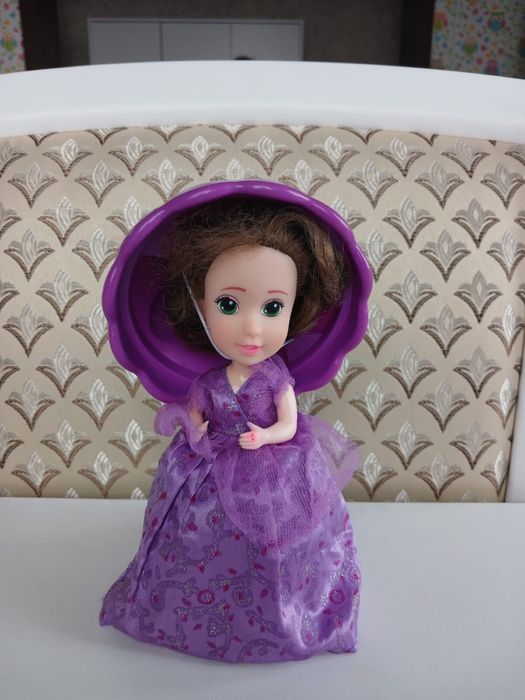 Продам мебель шкафы столы детские игрушки