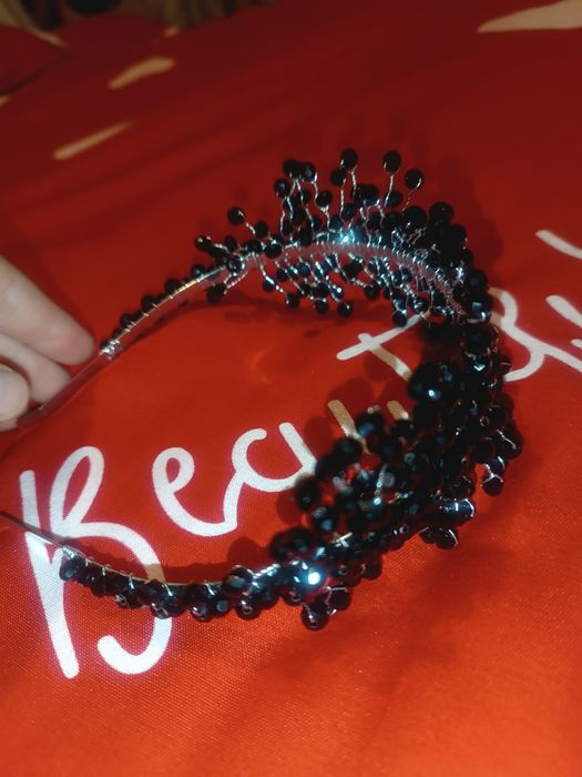 Qora rangli diadema