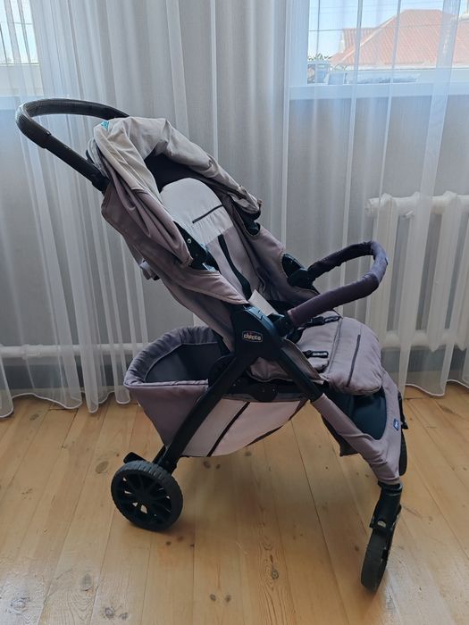 Продам коляску Chicco + люлька переноска Chicco