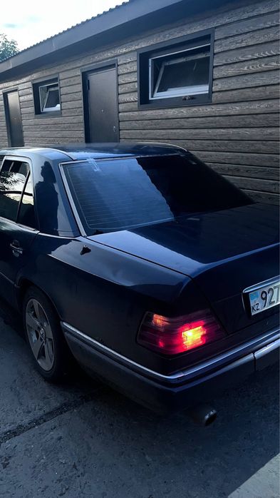Продам мерседес 124