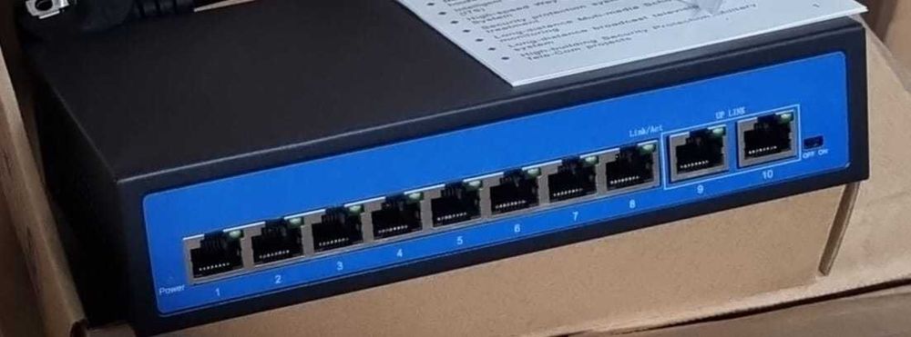 Switch PoE 8 + 2 Uplink porturi 100mbps  52V 120W