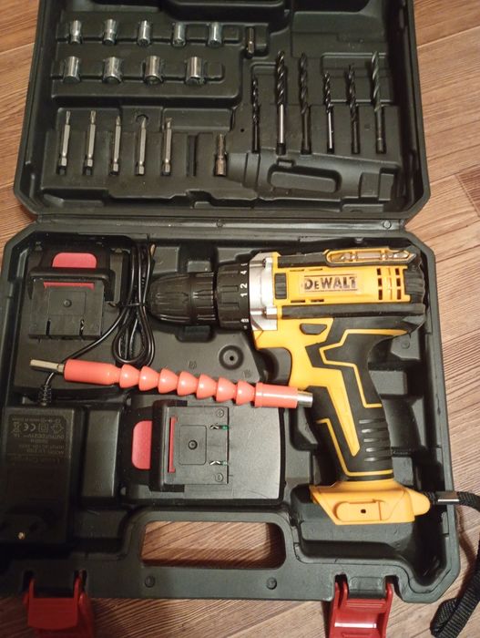 Продам шуруповёрт.