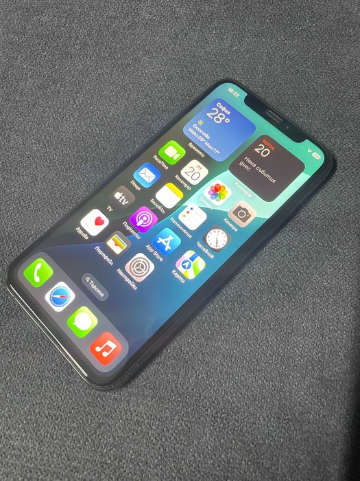 iPhone Xs 64GB Silver