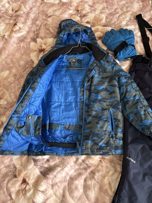 Детска ски екипировка