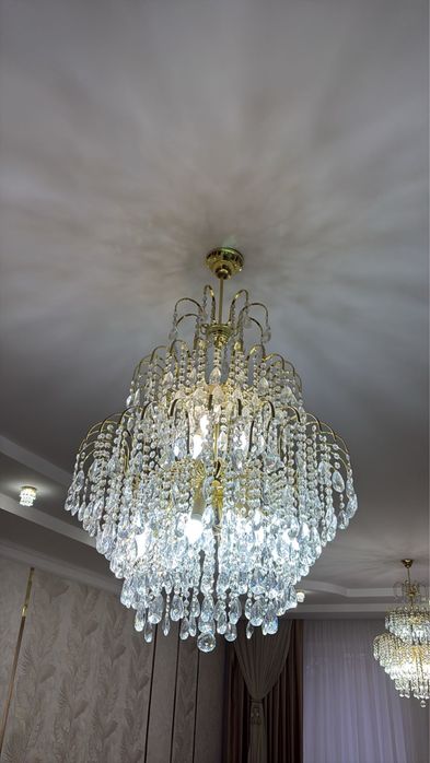 Люстра для гостиной б/у