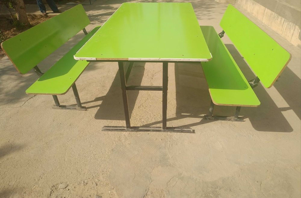 Стол со скамейками (зелёный свет длина стол 210х110, скамейка 210х40)