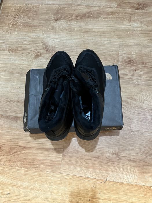 Продам зимную кроссовки