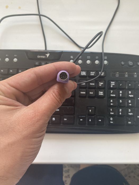 Продается клавиатура