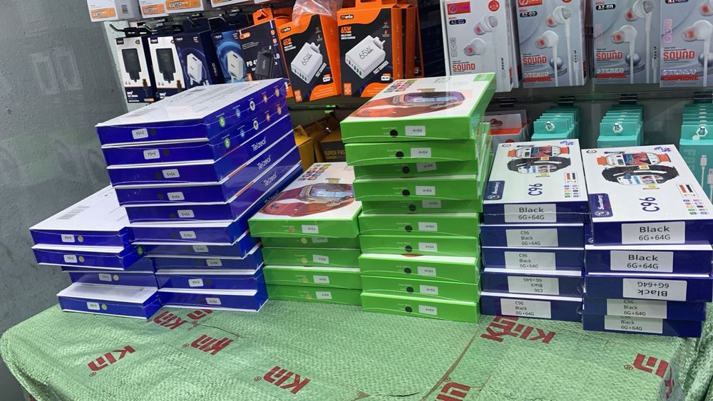 Smart watch Internetda ishledi