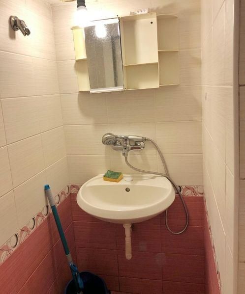 Дава се под наем Двустаен апартамент в Варна, Цветен квартал - 40 кв.м за 332 € - Снимка #4