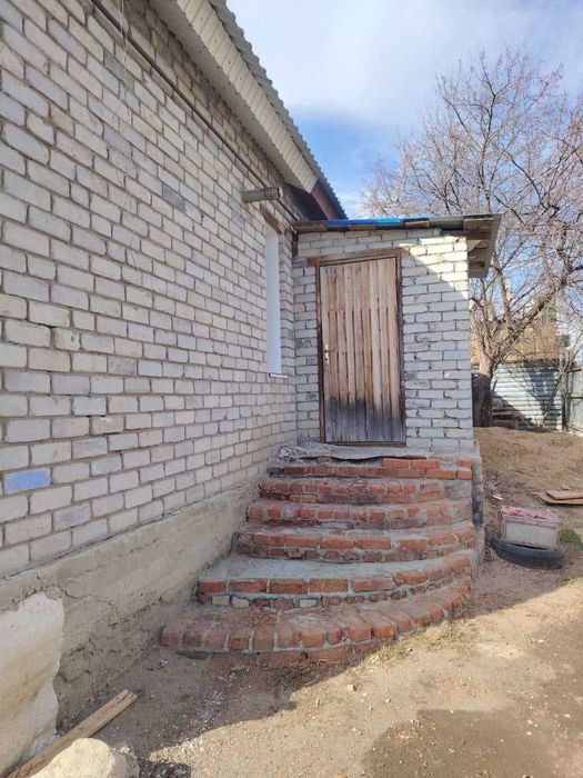 Трехкомнатный дом в районе ДЭУ