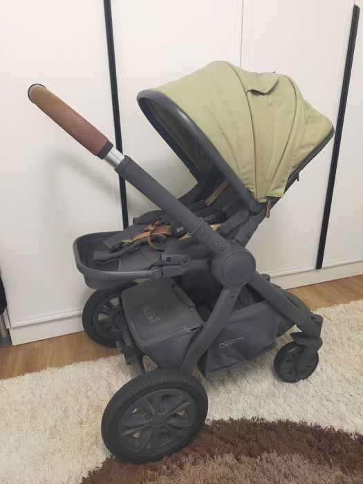 Продам коляску 0+
