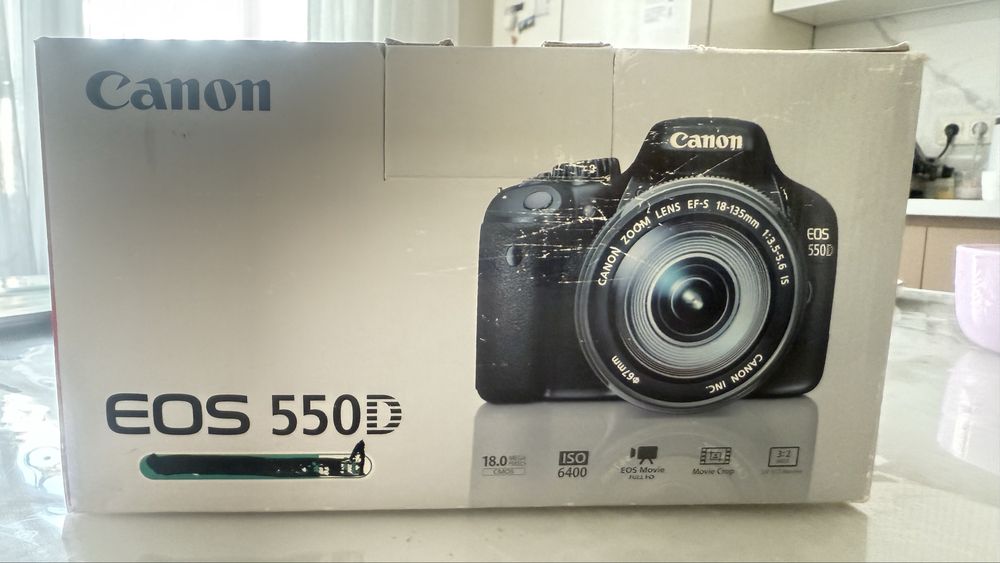 Продам Canon 550D
