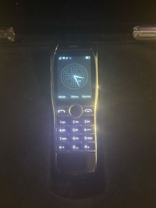 XOR / VERTU Телефон