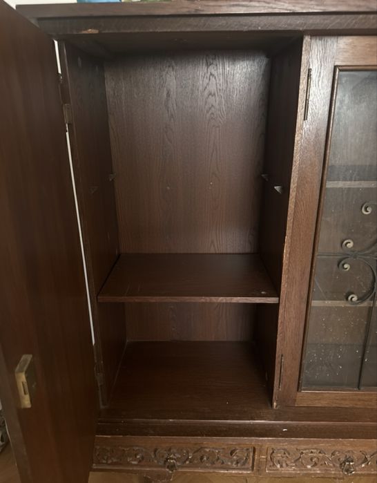 Vitrina/comoda din lemn masiv - sector 4