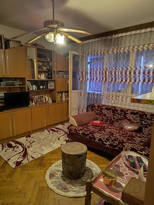 Vand apartament doua camere Brasov, cartier Astra, zona f. buna